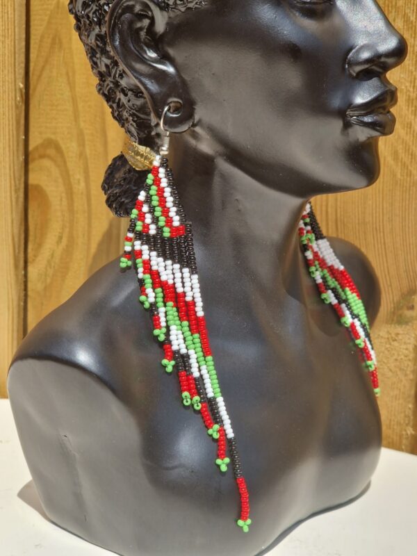 African Beaded Earrings Black, White and Green - Image 2