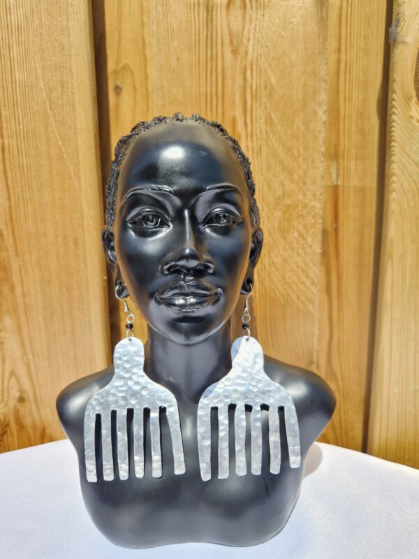 African Comb-Shaped Earrings - Image 2