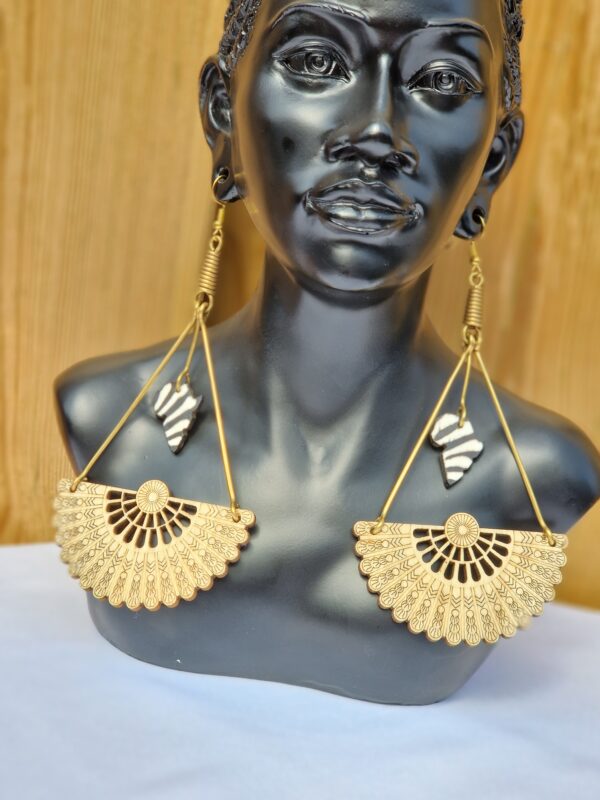 African Black and White Striped Enamel and Fan Earrings - Image 3